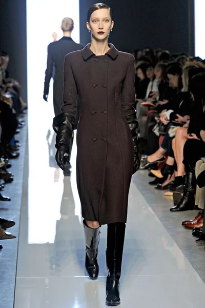 Look 4